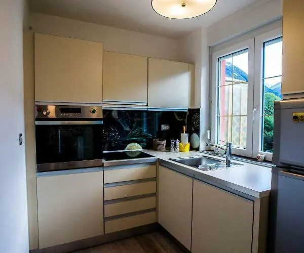 Alba شقة بوويتش